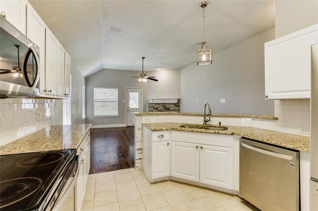 Building Photo - 1615 Shadow Crest Dr