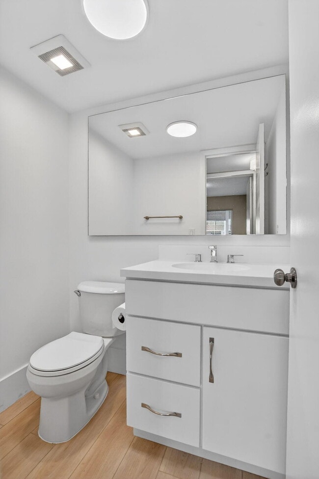 Building Photo - 277 Brighton G