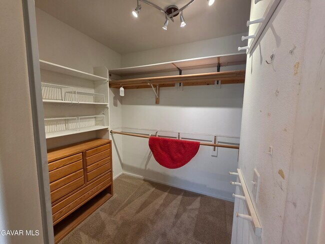 Building Photo - 5175 Capri Ct