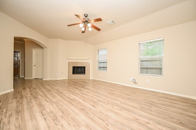 Building Photo - 18518 Shadow Line Ct