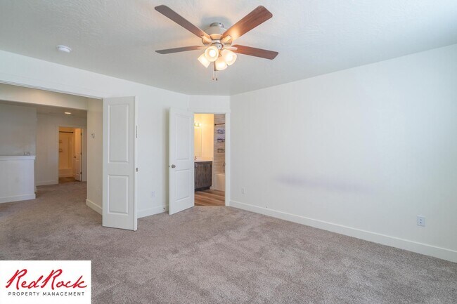 Building Photo - Move In Special - $500 Off First Months Re...
