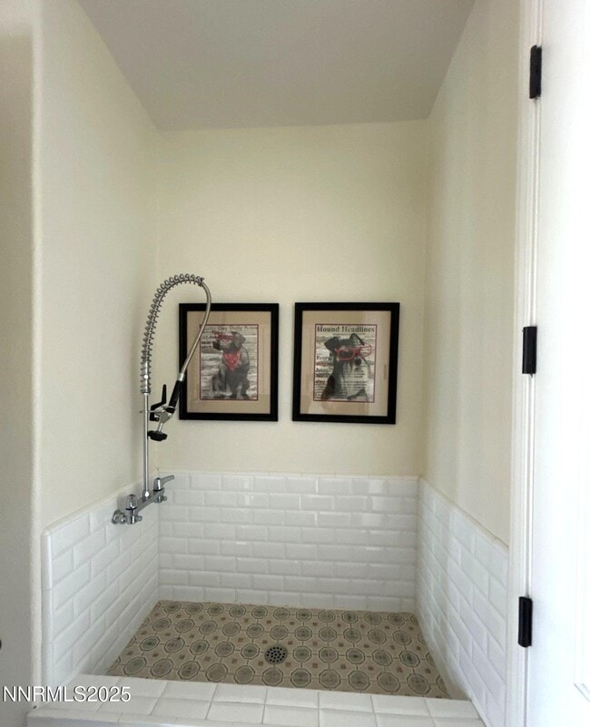 Building Photo - 6587 Angels Orchard Dr