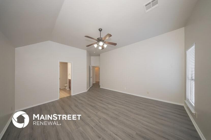 Building Photo - 17029 Woodvine Dr