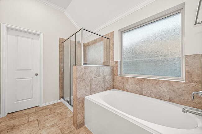 Building Photo - 2803 Monarch Xing