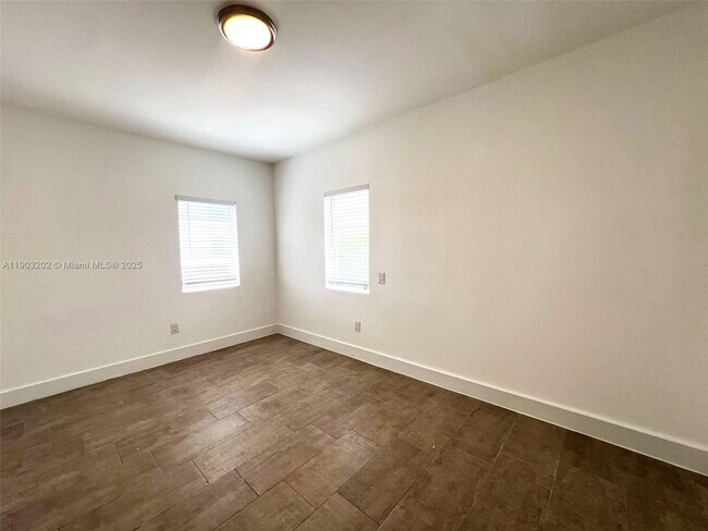 Building Photo - 3703 SW 1st St