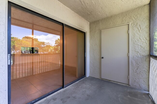 Building Photo - 1224 S Military Trail