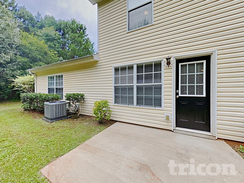 Building Photo - 1124 Patriot Cir