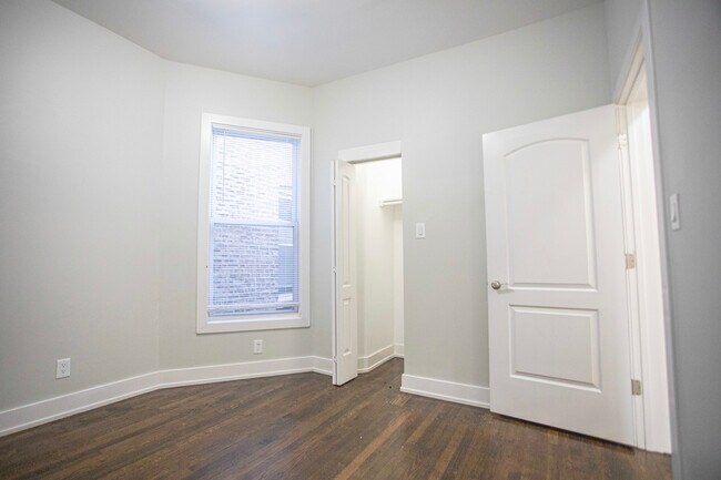 Building Photo - 6434 S Eberhart Ave