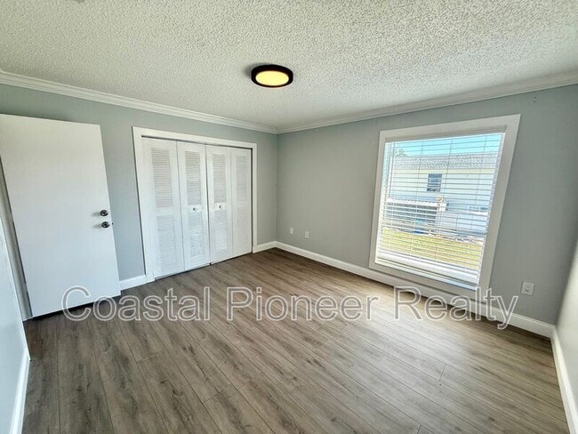 Building Photo - 11913 Cypress Hill Cir