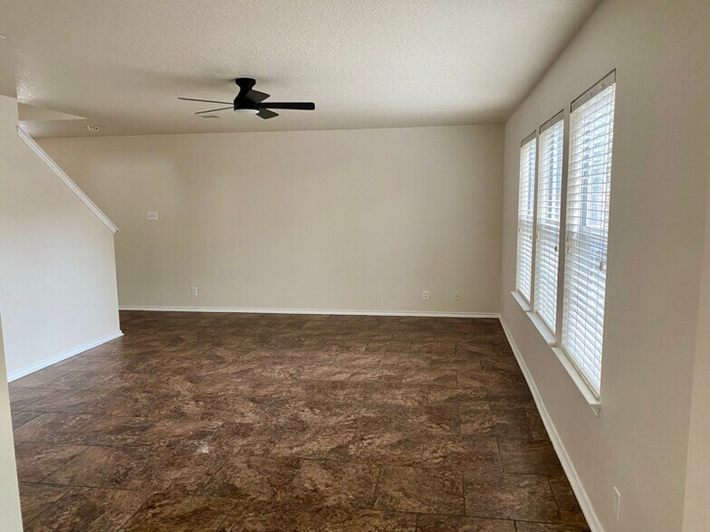 Building Photo - 14735 Bending Point