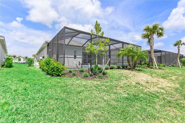 Building Photo - 15925 Sugar Hl Dr