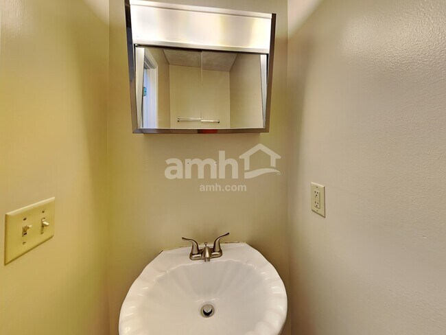 Building Photo - 2967 Wallcrest Blvd