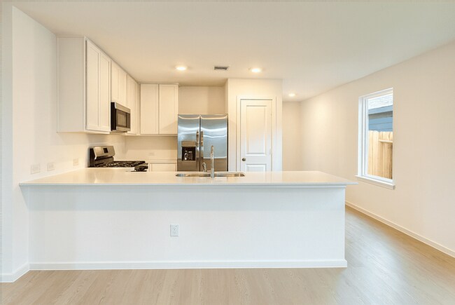 Building Photo - 1516 Sunset Ridge Dr