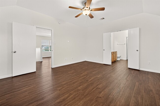 Building Photo - 7507 Legacy Pines Dr