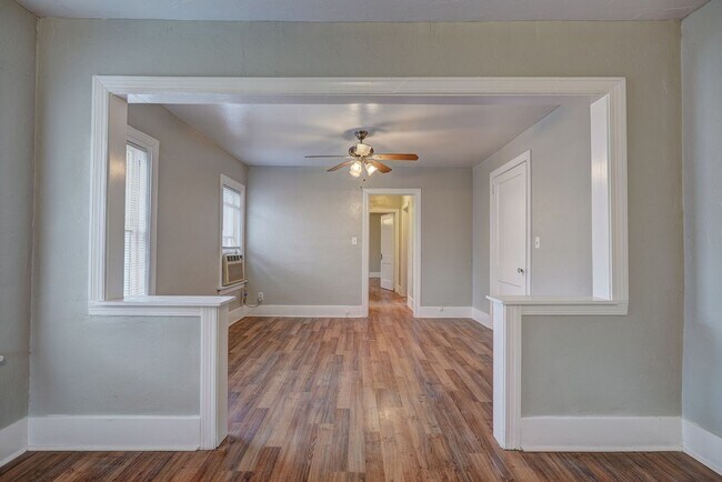 Building Photo - Exquisite 1 Bedroom Brownstone Apartment Steps Away from The Plaza District!