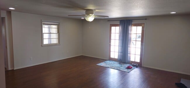 Building Photo - 3725 Chancellor Dr