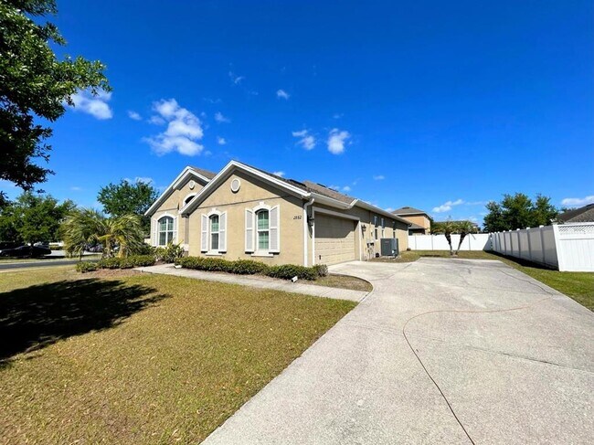 Primary Photo - 2882 Running Brook Cir