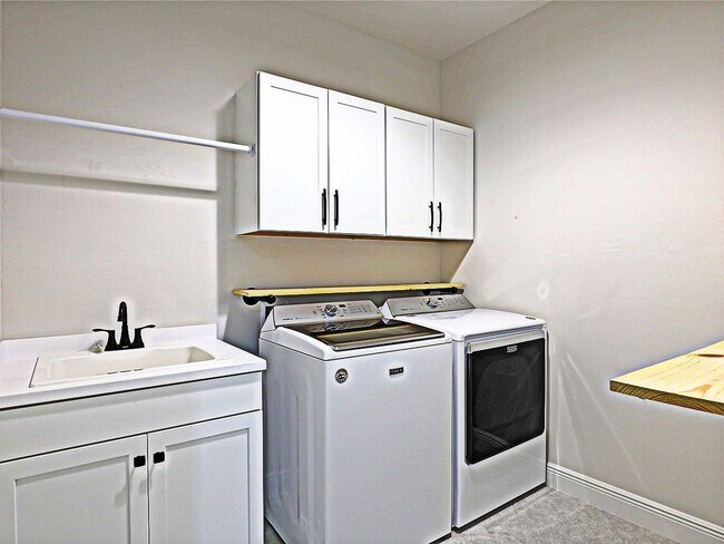 Building Photo - 7652 Cypress Walk Dr