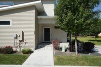 Building Photo - 38 E Ranch Dr