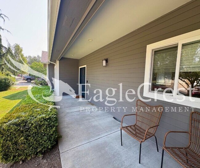 Building Photo - Contemporary Home With A Covered Patio & Quartz Countertops