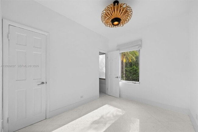 Building Photo - 114-113 3rd San Marino Terrace