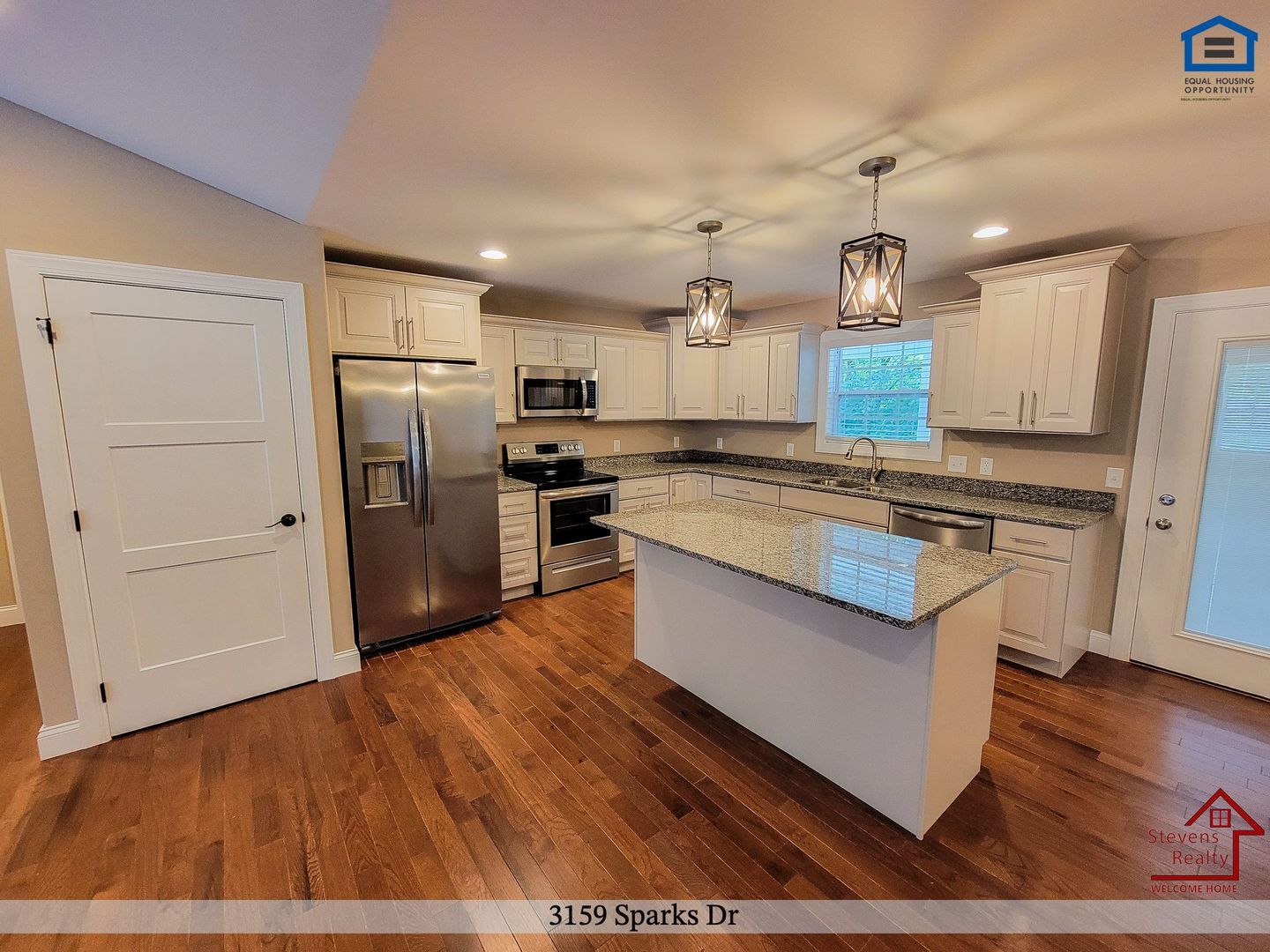 Building Photo - 3159 Sparks Dr