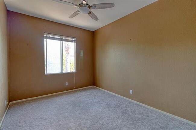 Building Photo - Recently Remodeled- 3 Bed 2.5 Bath 2 Story...