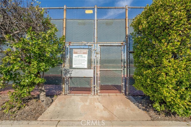 Building Photo - 5764 Laguna Way