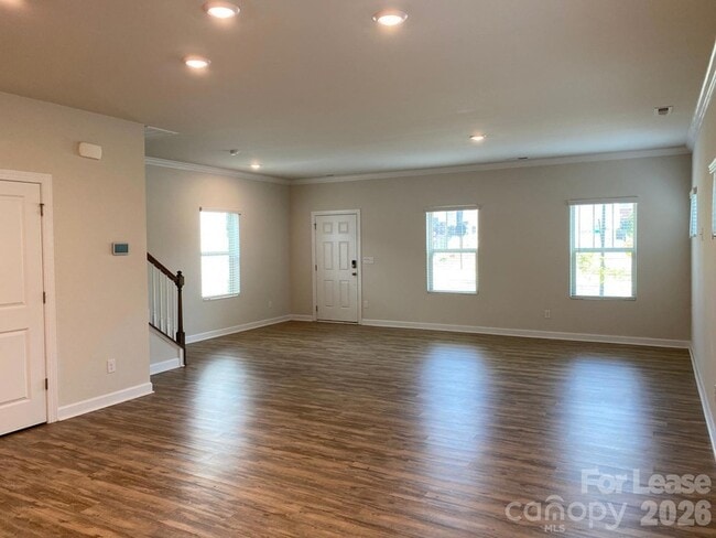 Building Photo - 11819 Midnight Wy