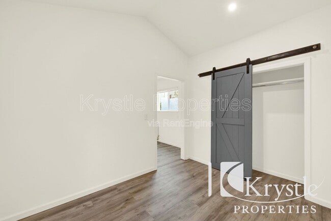 Building Photo - 215 Central Ave