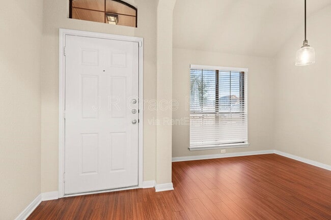 Building Photo - 10512 Condor Loop