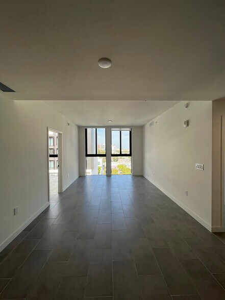 Building Photo - 108 NW 27th St