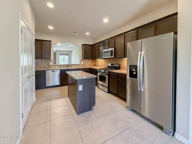 Building Photo - 4700 S Fulton Ranch Blvd