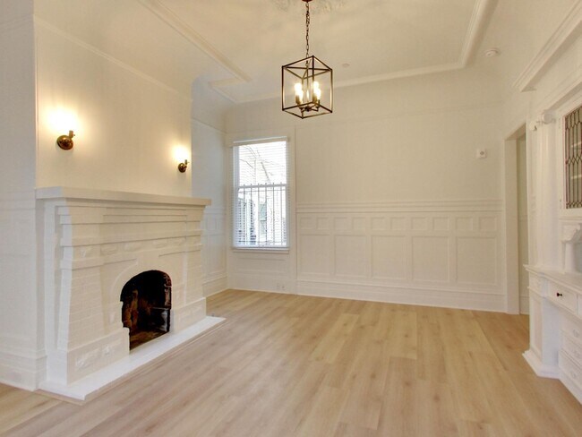 Building Photo - 1086 Fulton St