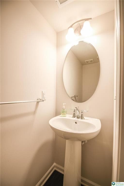 Building Photo - 2396 Cook Dr