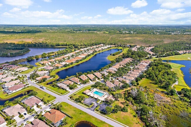 Building Photo - 8120 SE Paurotis Ln