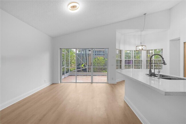 Building Photo - 1525 Seabay Rd