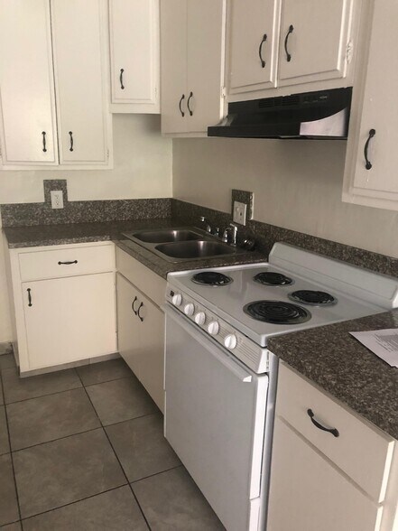 Building Photo - 8529 Willis Ave