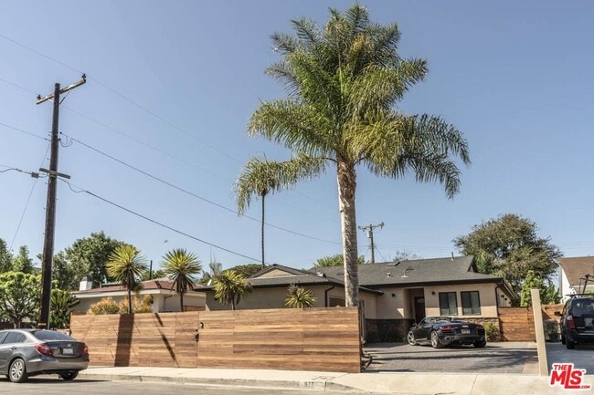 Primary Photo - 977 Vernon Ave