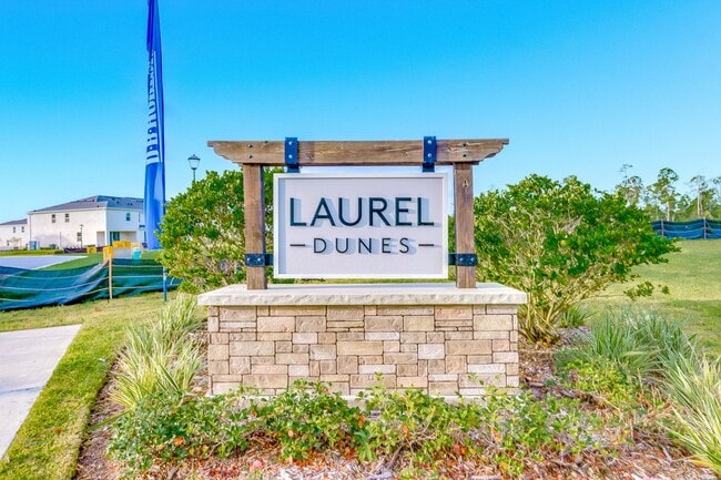 Building Photo - COMING SOON - 2023 Block Town-Home with Co...