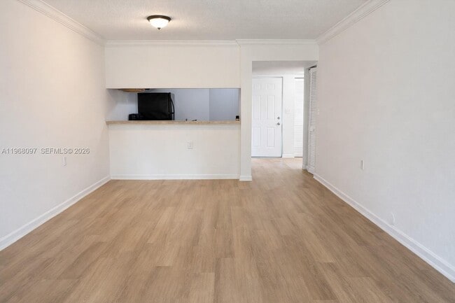 Building Photo - 971 Lake Terry Dr