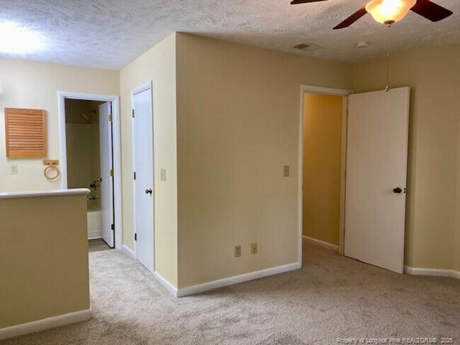 Building Photo - 6771 Willowbrook Dr