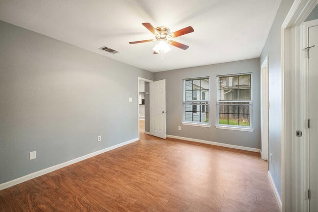 Building Photo - 16336 Edgemere Dr