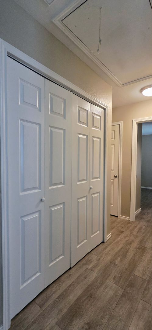 Building Photo - New Braunfels 2 Bedroom 2 Bath less than 1...
