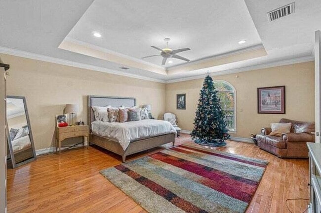 Building Photo - 3117 Florida Blvd