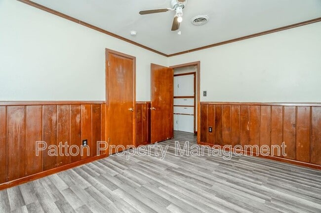 Building Photo - 1703 Pecos St