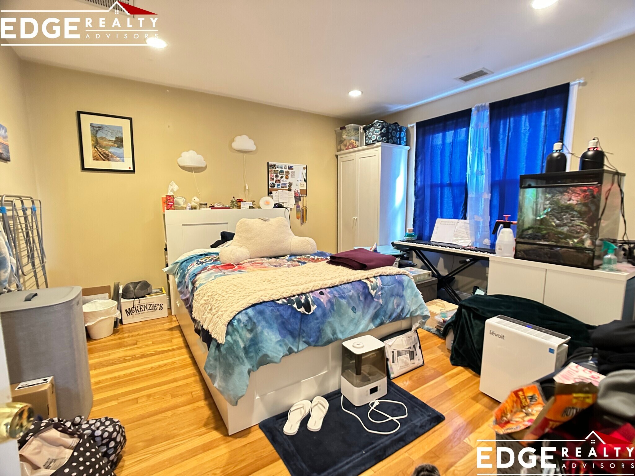 Building Photo - 27 Bostonia Ave