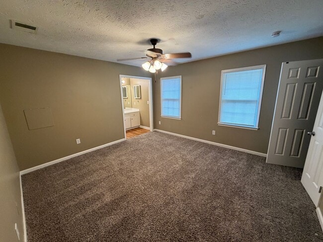 Building Photo - 103 Wenwood Cir