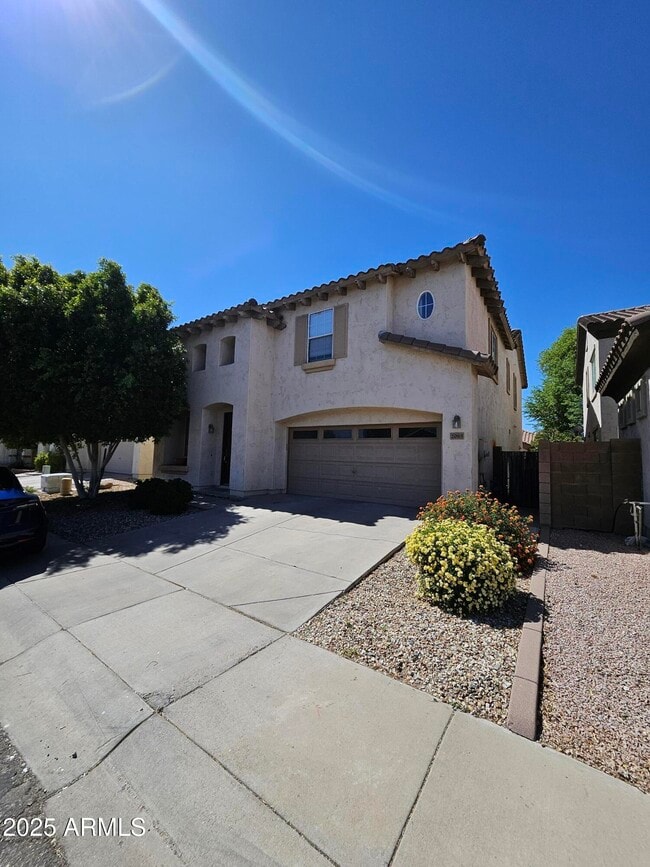 Primary Photo - 2065 E Hulet Dr