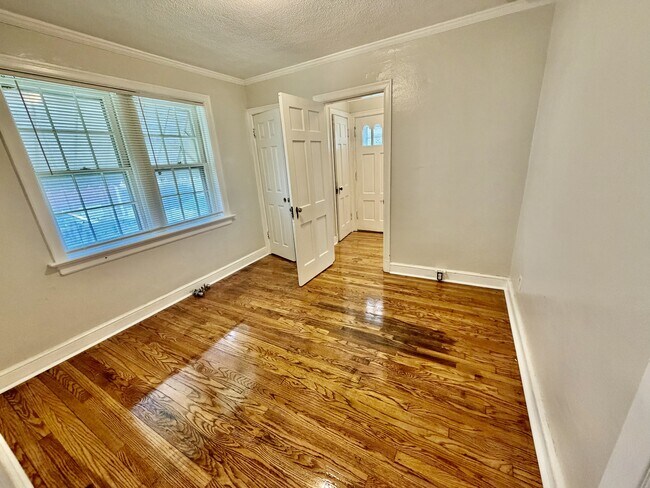 Building Photo - 8947 Mayfield Ct